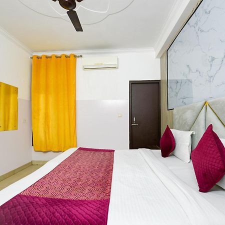 ניו דלהי Hotel Galaxy Near Delhi Airport מראה חיצוני תמונה