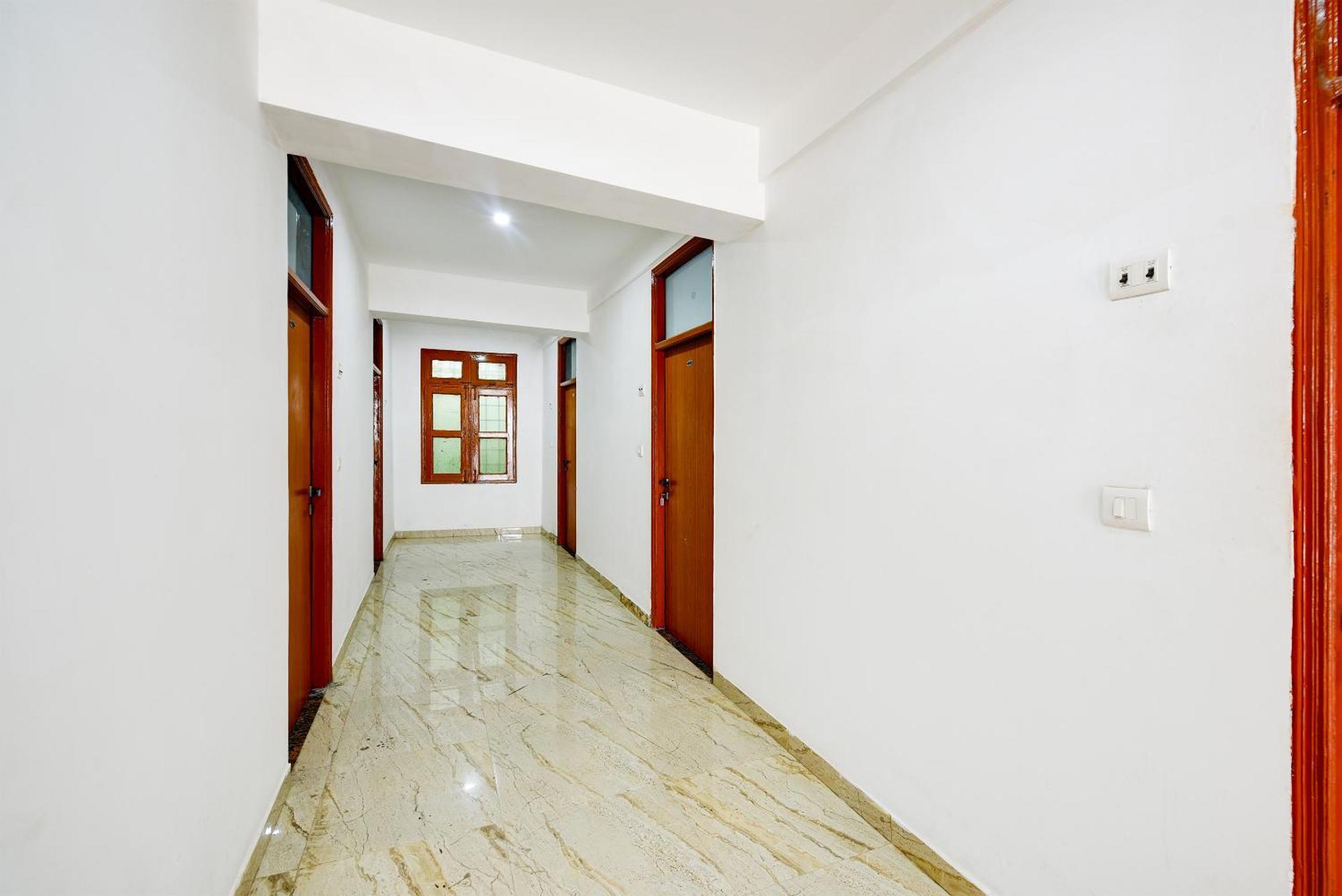 ניו דלהי Hotel Galaxy Near Delhi Airport מראה חיצוני תמונה