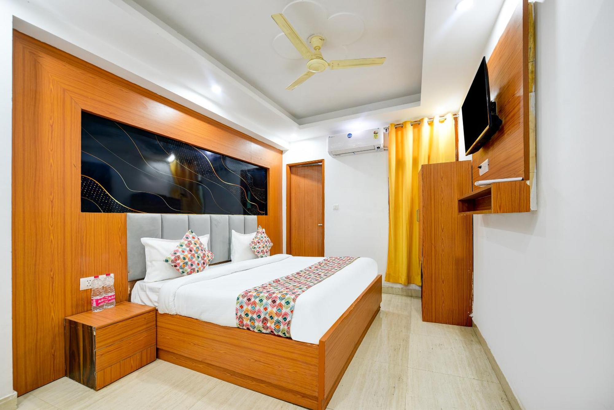 ניו דלהי Hotel Galaxy Near Delhi Airport מראה חיצוני תמונה